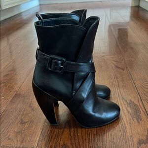 Alaia Black Leather Ankle Boots Size 36.5